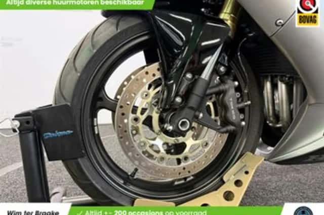 Honda CBR 600 RR (2007) thumbnail 5