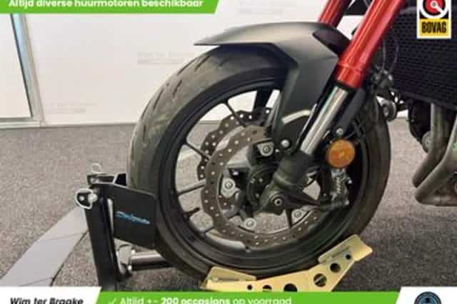 Honda CB 750 Hornet (2023) thumbnail 5