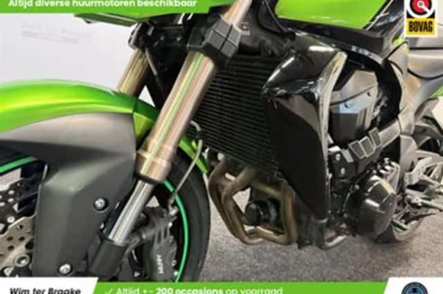 Kawasaki Z 750R (2011) thumbnail 6