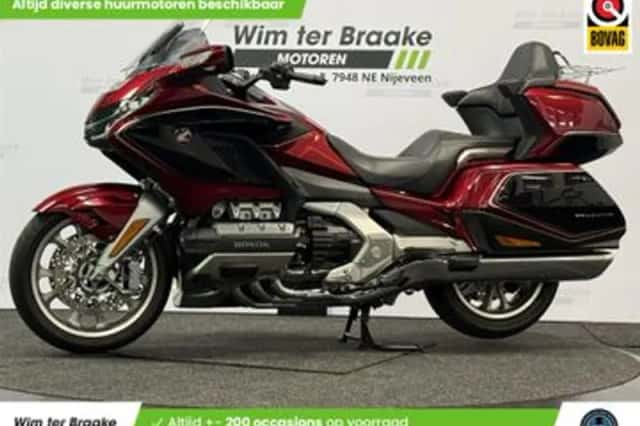Honda GL 1800 GOLDWING DELUXE (2018) thumbnail 1