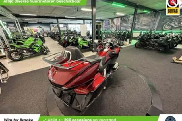 Honda GL 1800 GOLDWING DELUXE (2018) thumbnail 3