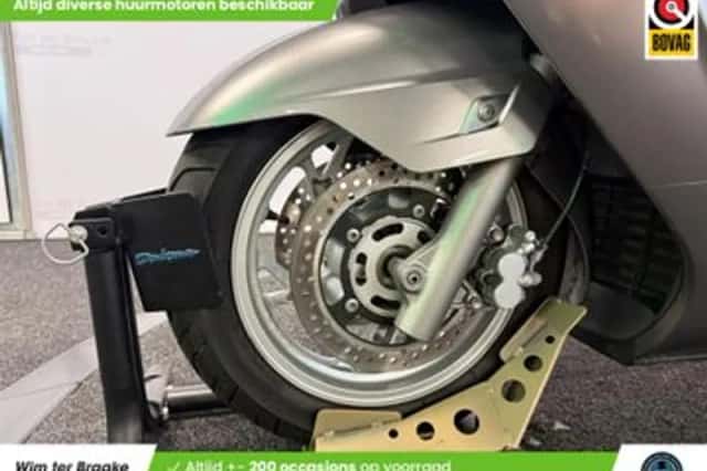 Suzuki AN 400 Burgman (2007) thumbnail 5