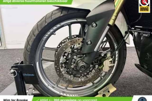 Triumph Tiger 800 (2012) thumbnail 5