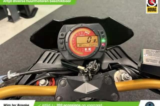 Kawasaki Z1000 (2004) thumbnail 2