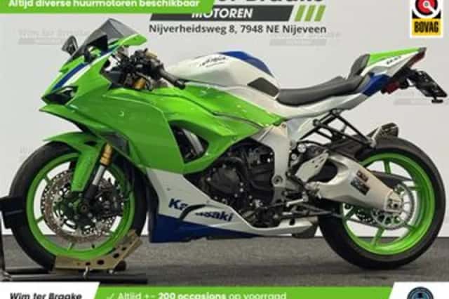 Kawasaki ZX-6R (2024) thumbnail 1