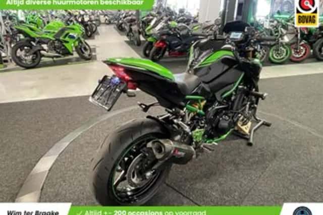 Kawasaki Z900 SE Performance (2022) thumbnail 3