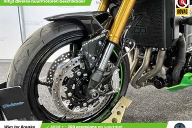 Kawasaki Z900 SE Performance (2022) thumbnail 4