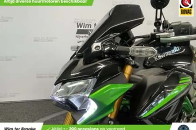 Kawasaki Z900 SE Performance (2022) thumbnail 5