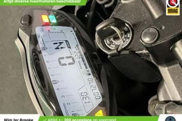 Suzuki SV650 (2022) thumbnail 2
