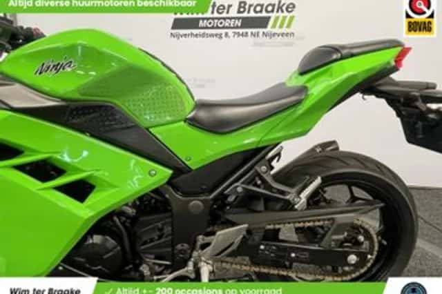 Kawasaki Ninja 300 (2015) thumbnail 6