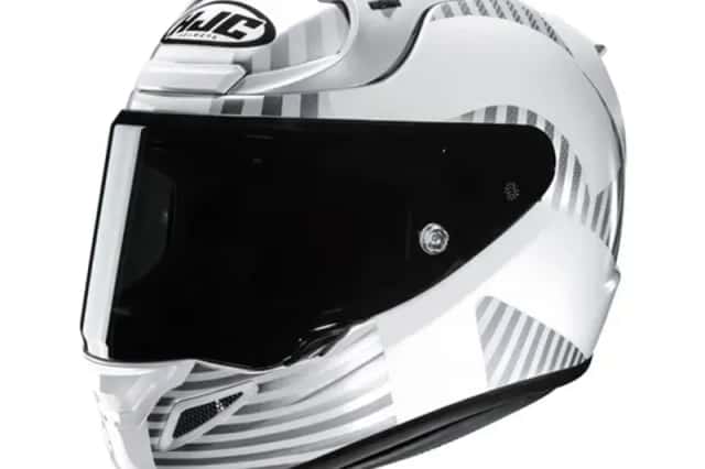 Yamaha YZF-R3 (2021) thumbnail 3