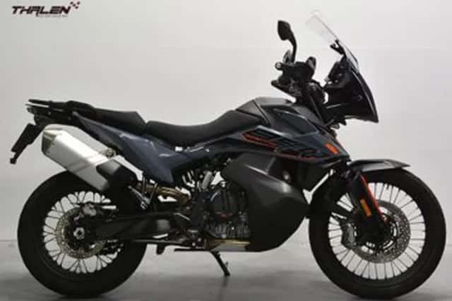 KTM 890 Adventure (2021) thumbnail 1