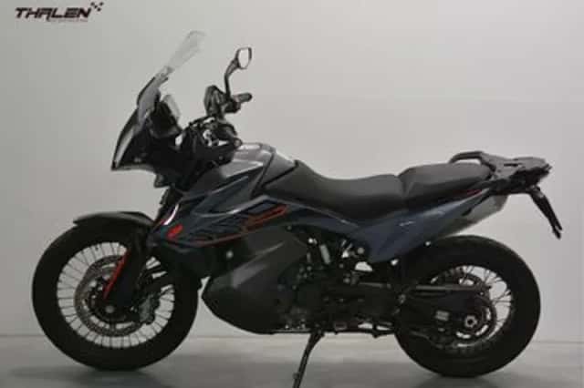 KTM 890 Adventure (2021) thumbnail 2