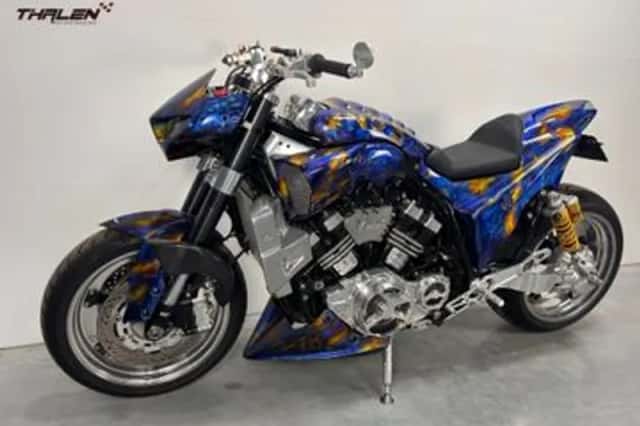 Yamaha VMX 1200 V-MAX (1989) thumbnail 5