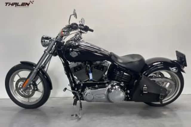 Harley-Davidson Rocker C Fxcwc 5HD (2009) thumbnail 2