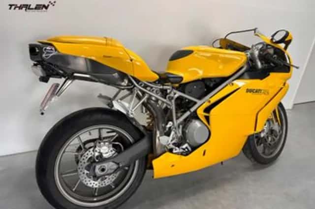 Ducati 749S (2003) thumbnail 5