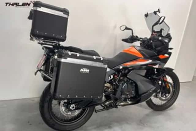 KTM 890 Adventure (2025) thumbnail 4