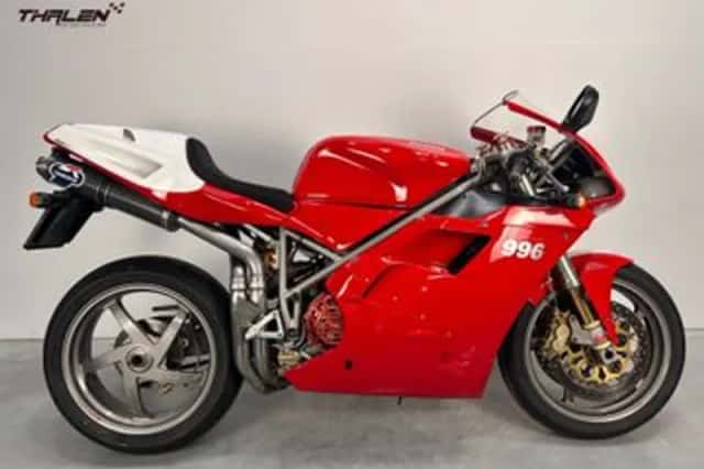 Ducati 996 S (2002) thumbnail 1