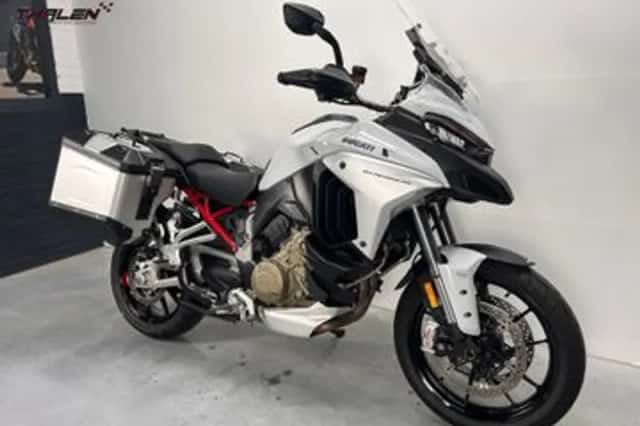 Ducati Multistrada V4S (2022) thumbnail 3