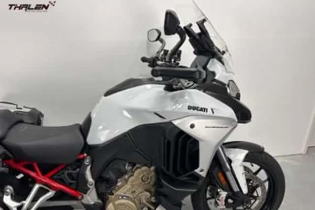 Ducati Multistrada V4S (2022) thumbnail 6