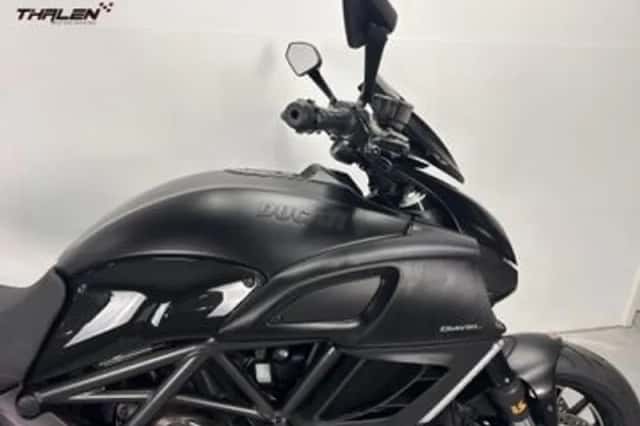 Ducati Diavel 1200 Lage (2012) thumbnail 5
