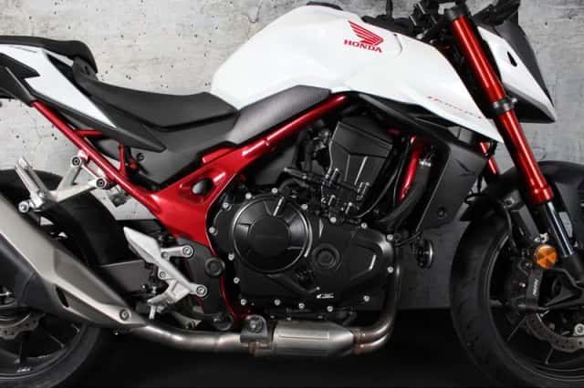Honda CB 750 Hornet (2023) thumbnail 4