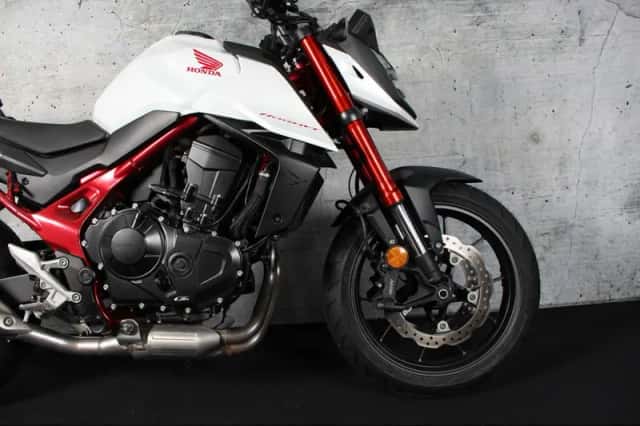 Honda CB 750 Hornet (2023) thumbnail 5