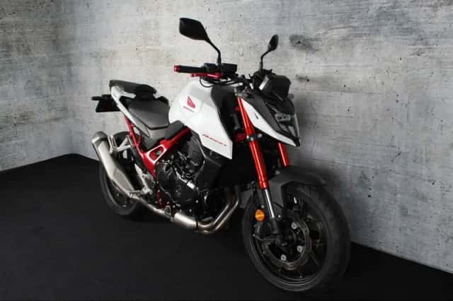 Honda CB 750 Hornet (2023) thumbnail 6