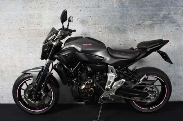 Yamaha MT-07 (2014) thumbnail 2