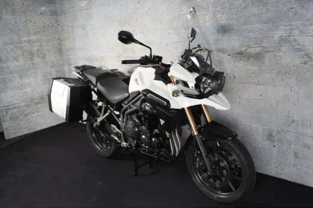 Triumph Tiger 1200 Rally Explorer (2016) thumbnail 3