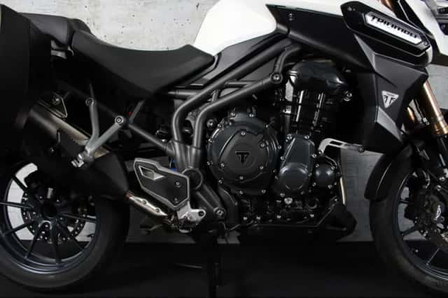 Triumph Tiger 1200 Rally Explorer (2016) thumbnail 6