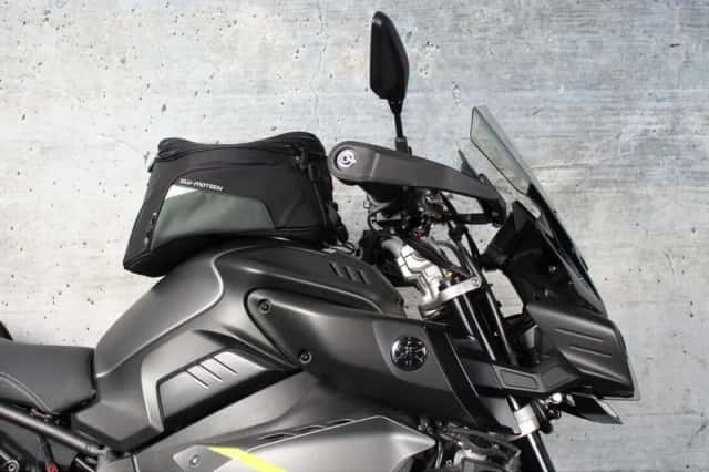 Yamaha MT-10 Tourer Edition (2018) thumbnail 3