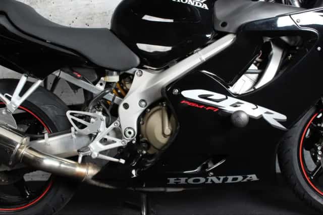 Honda CBR600F (2005) thumbnail 6