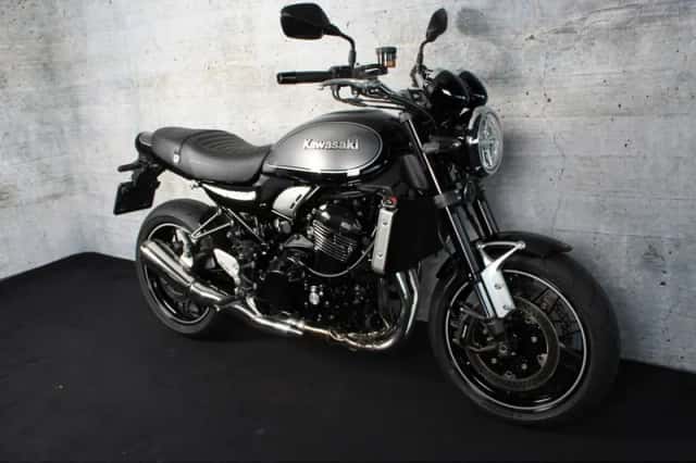 Kawasaki Z900RS (2025) thumbnail 3