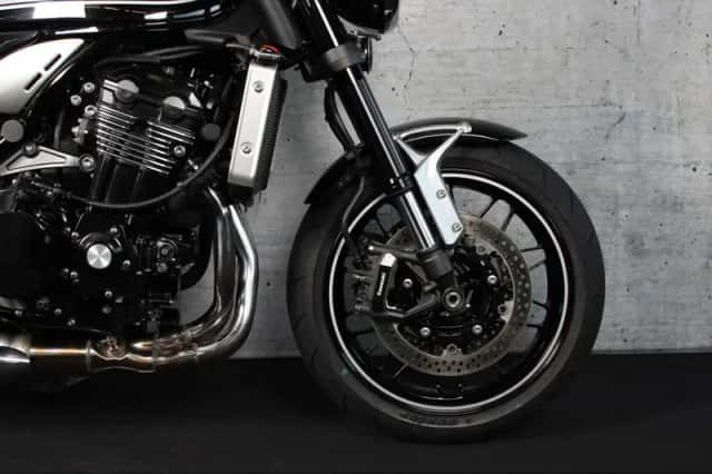 Kawasaki Z900RS (2025) thumbnail 4