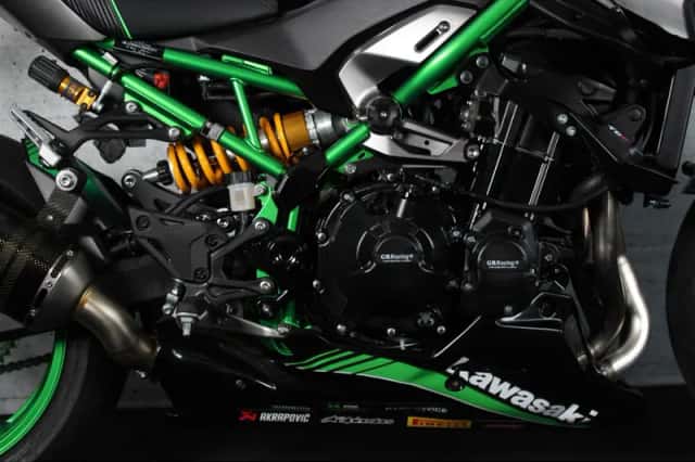 Kawasaki Z 500 SE (2025) thumbnail 5