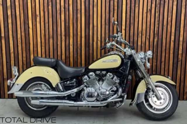 Yamaha XVZ 1300 Royal Star (1997) thumbnail 2