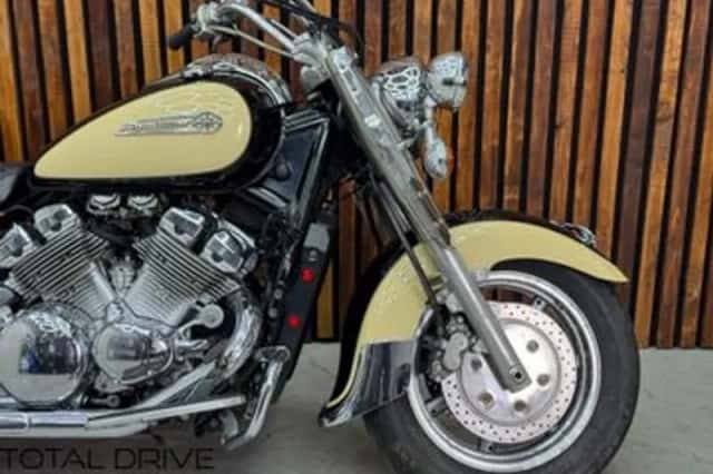 Yamaha XVZ 1300 Royal Star (1997) thumbnail 4