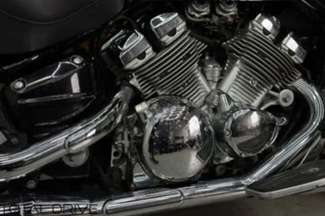 Yamaha XVZ 1300 Royal Star (1997) thumbnail 6