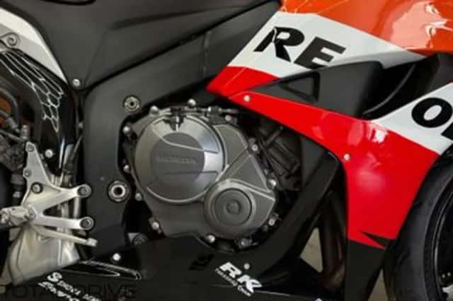 Honda CBR 600 RR (2007) thumbnail 6