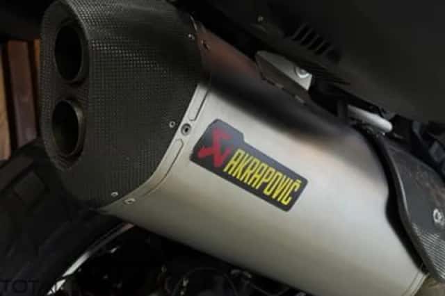 KTM 1290 SUPER ADVENTURE S (2019) thumbnail 5