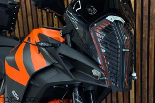 KTM 1290 SUPER ADVENTURE S (2019) thumbnail 6