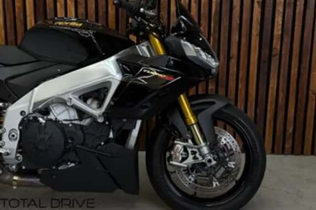 APRILIA TUONO V4 1100 FACTORY (2022) thumbnail 5