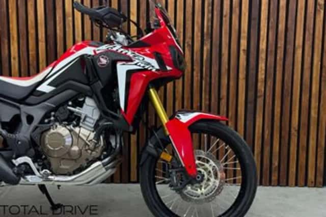 Honda CRF 1000 L Africa Twin (2017) thumbnail 3