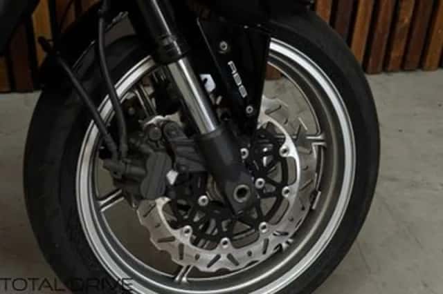 Kawasaki Z750 (2012) thumbnail 4