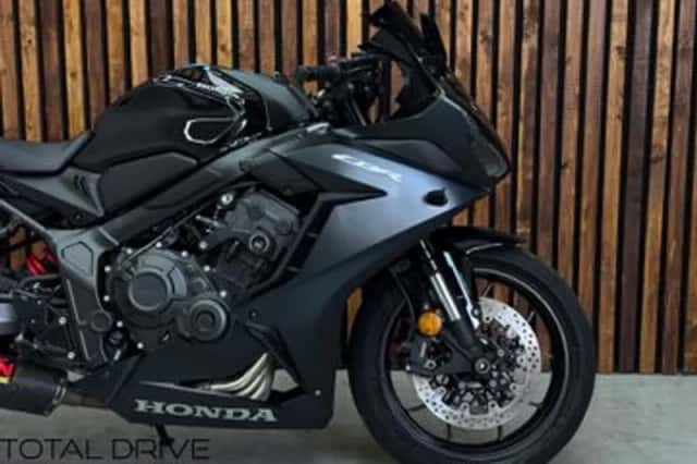 Honda CBR650R (2023) thumbnail 5