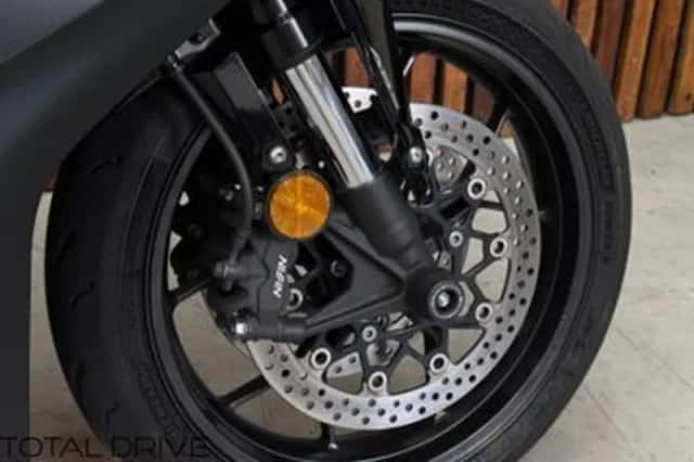 Honda CBR650R (2023) thumbnail 6