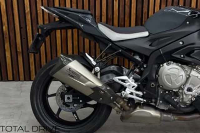 BMW S 1000 R (2017) thumbnail 3