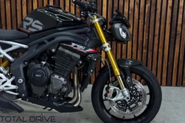 Triumph Speed Triple RS (2021) thumbnail 5