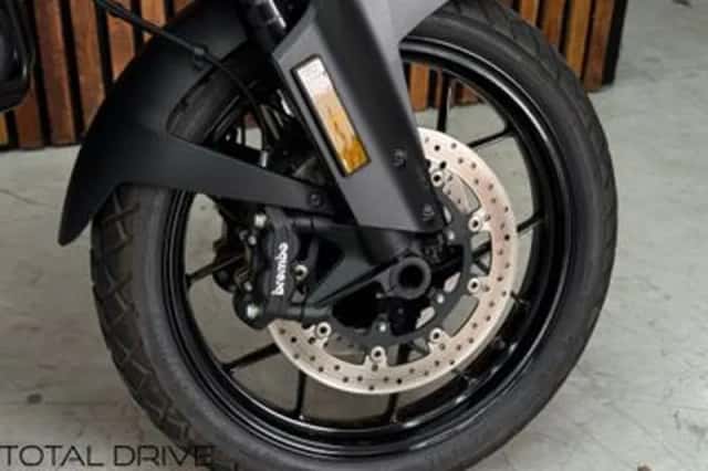 KTM 1050 Adventure (2015) thumbnail 5
